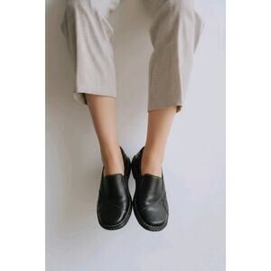 Earth Spirit women's black leather slip-on comfort shoes Kinna  2582748  Sz. 7.5